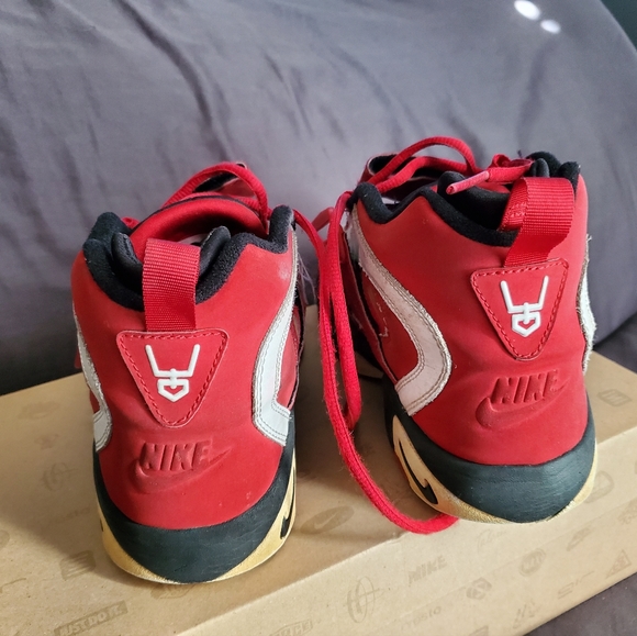 *2-for-$10* Nike air diamond turf Deion Sanders size 5.5y - Picture 4 of 5